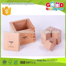 Vente chaude jouets pour enfants 7 * 7 * 6.8cm taille gabe jouets OEM cube divisé en bois naturel